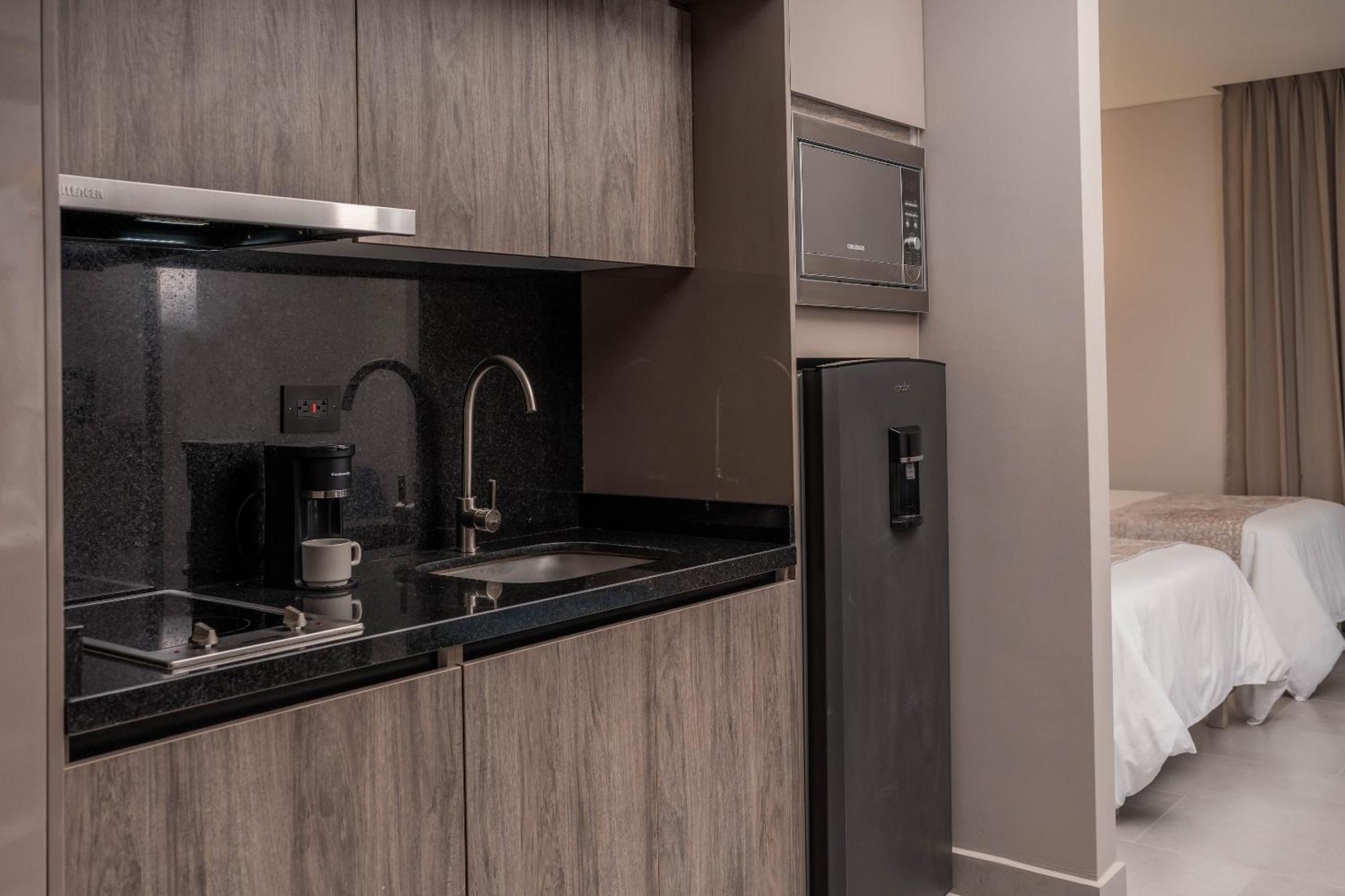 Amari Living Suites Barranquilla  Bagian luar foto